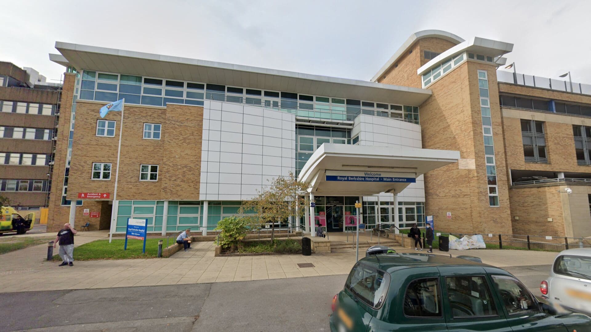 Main A&E entrance at Royal Berkshire Hospital, Craven Road, Reading