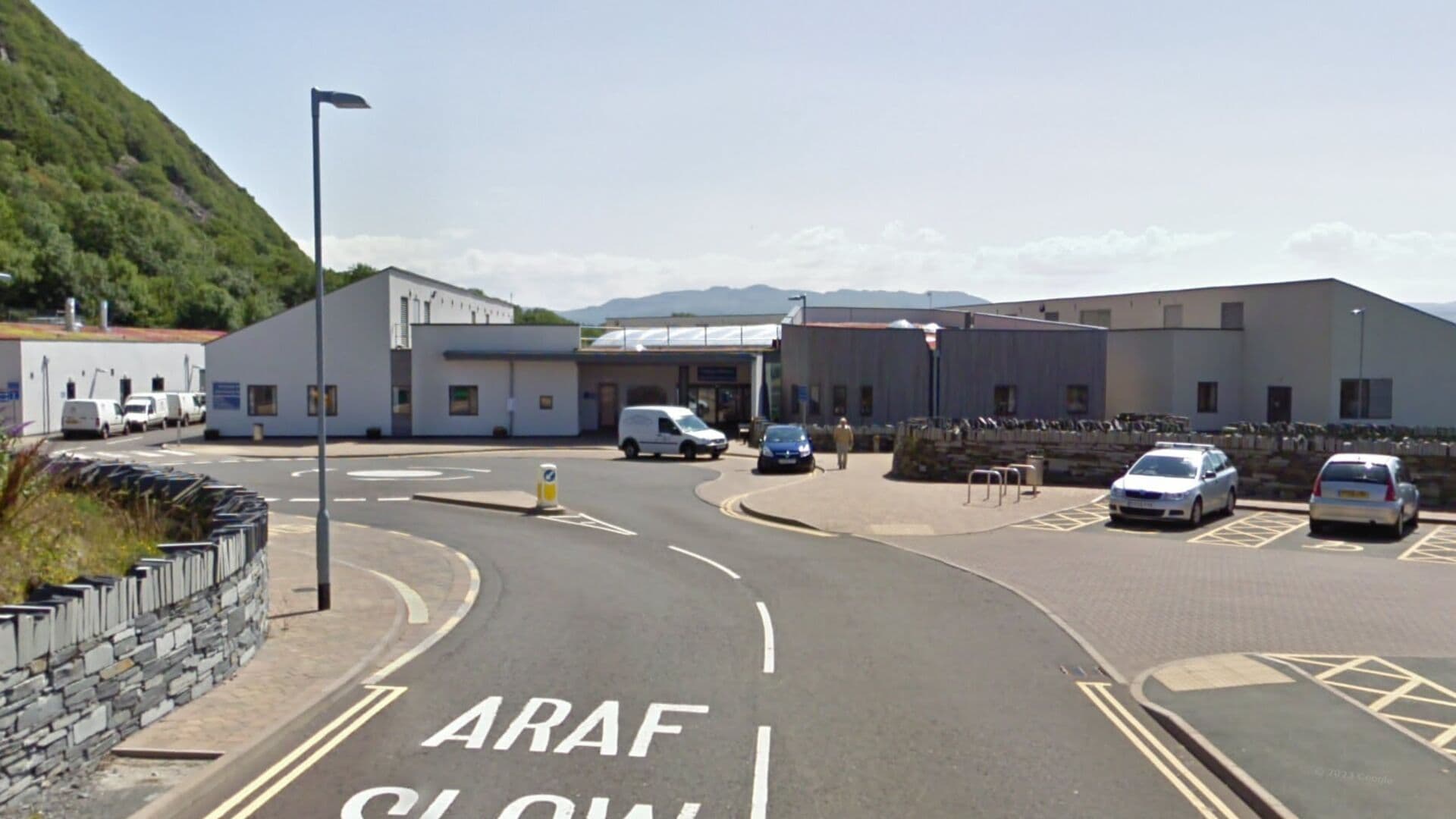 Exterior of Ysbyty Alltwen Minor Injuries Unit, Tremadog, Gwynedd