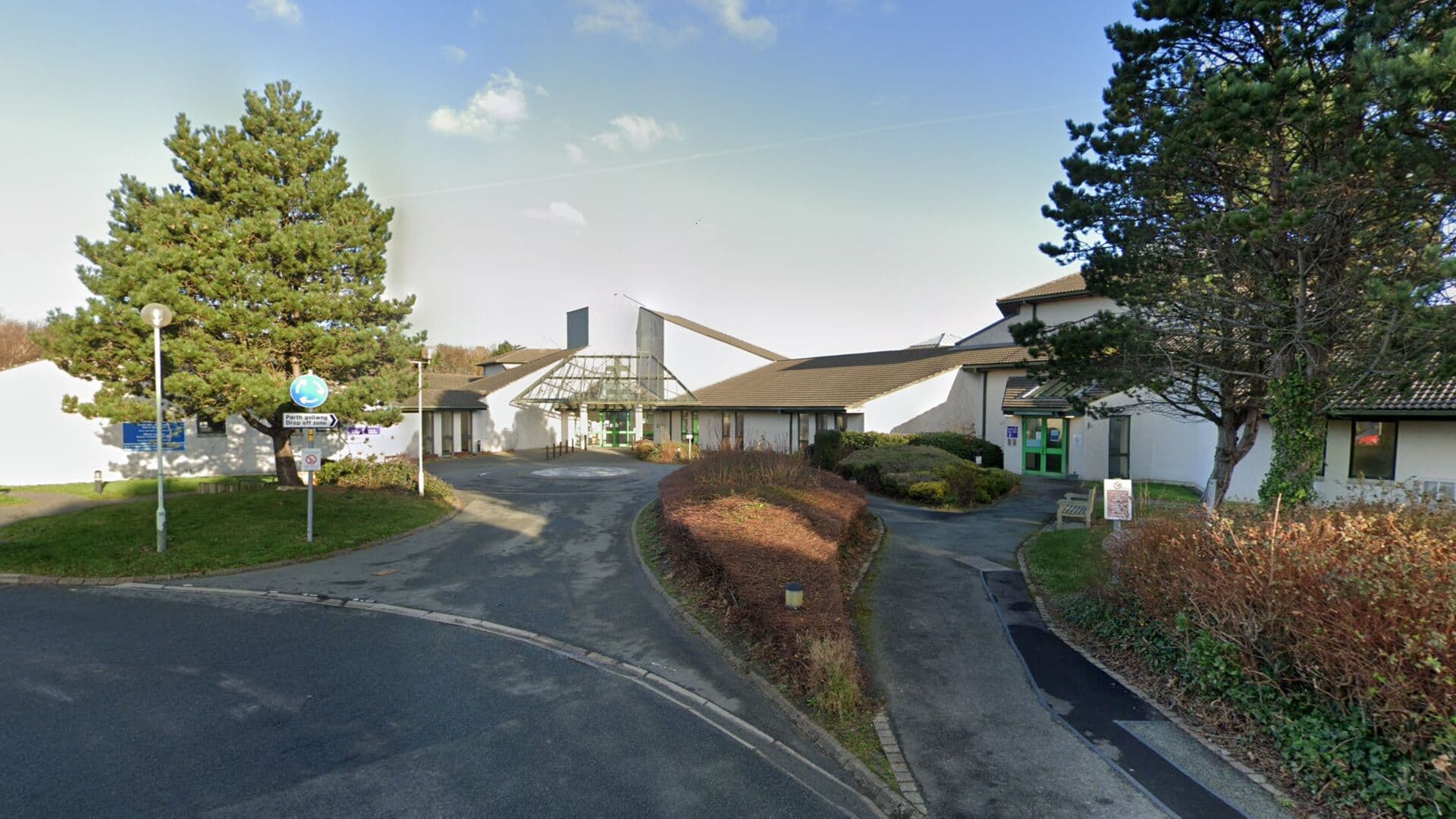 Exterior of Ysbyty Penrhos Stanley Minor Injuries Unit, Holyhead, Anglesey