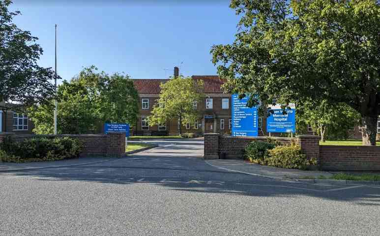 Queen Victoria Memorial Hospital entrance on King Edward Avenue, Herne Bay, Kent — home of the Herne Bay Urgent Treatment Centre